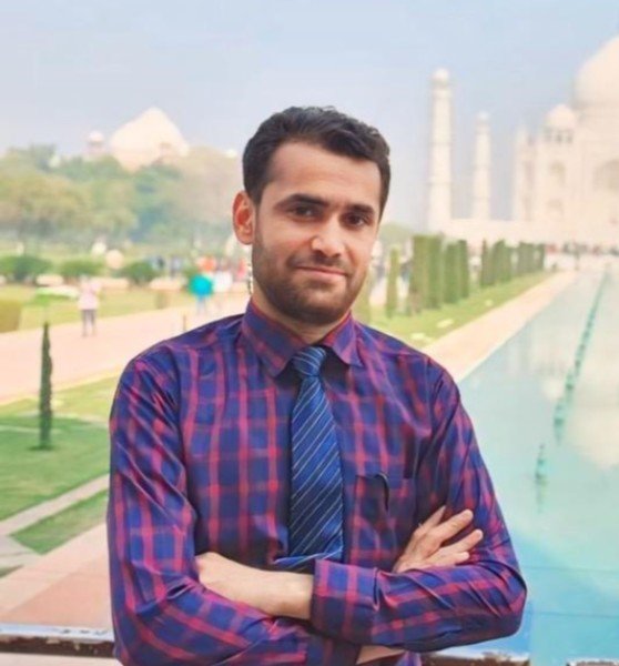 دوکتور اکمل شمس